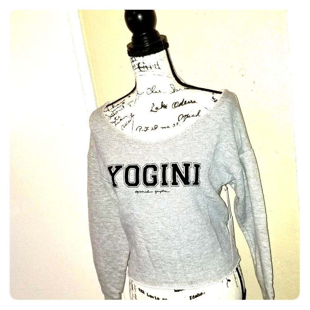 Spiritual Gangster Graphic Cropped Sweatshirt